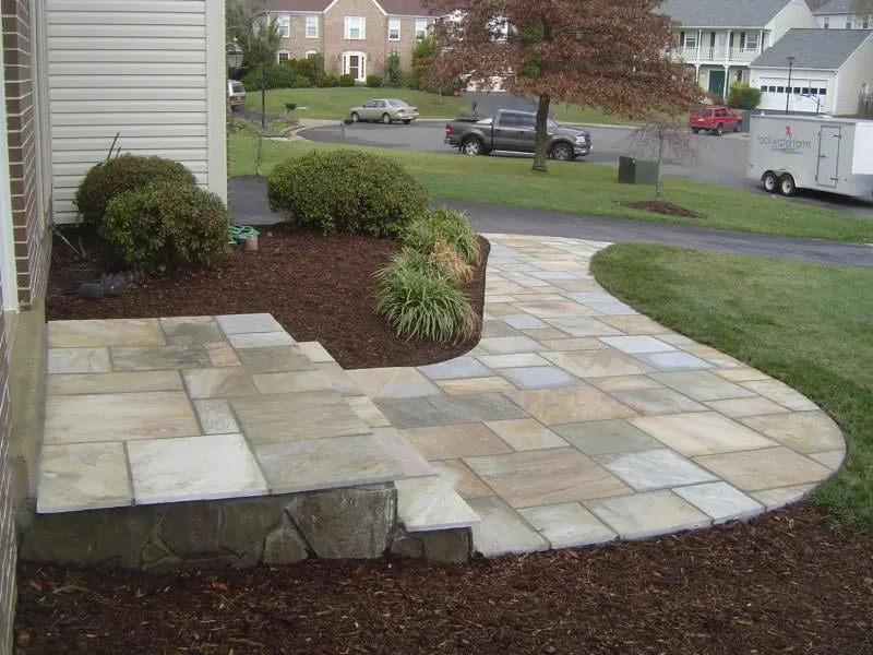 Trusted outdoor landscaping experts serving Birmingham, MI - Delong Landscaping
