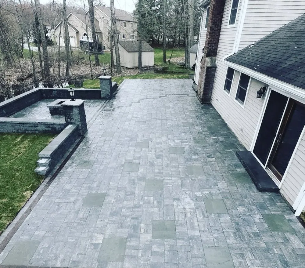 Local garden landscaping in Schenectady, NY - DeLorenzo Landscaping