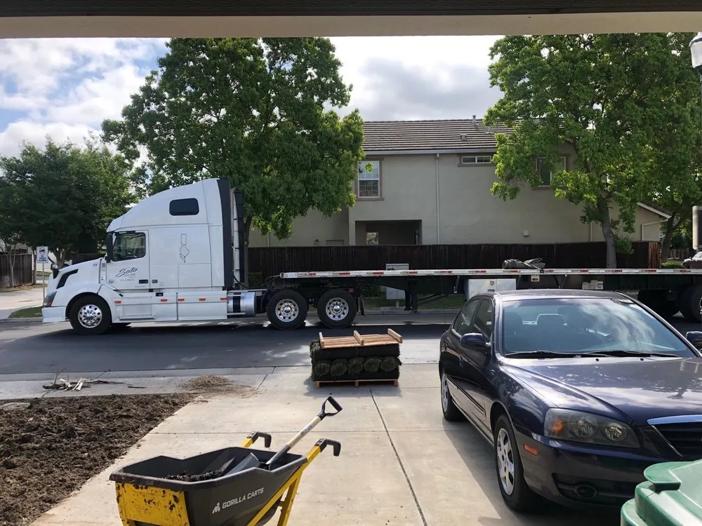 Affordable lawn mowing service experts serving Stockton, CA - Delta Bluegrass Company