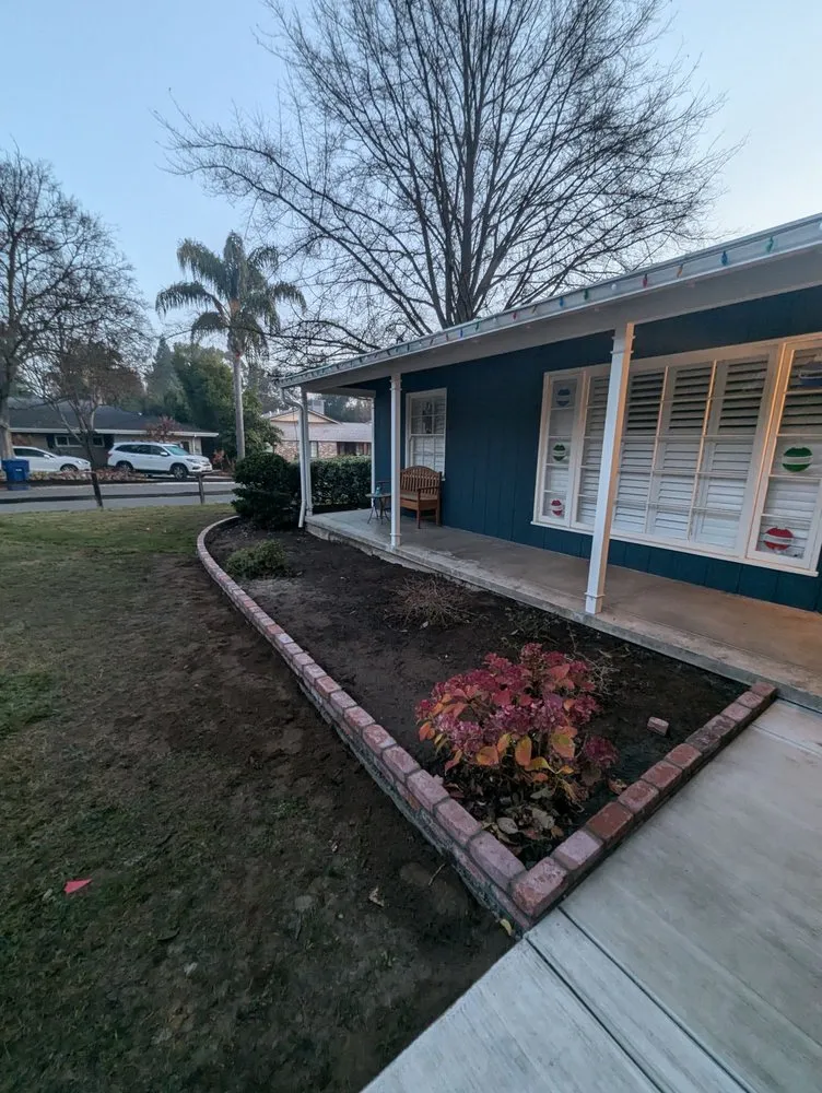 Professional landscape design with custom design in Elk Grove, CA by Delta Construction & Landscape Service