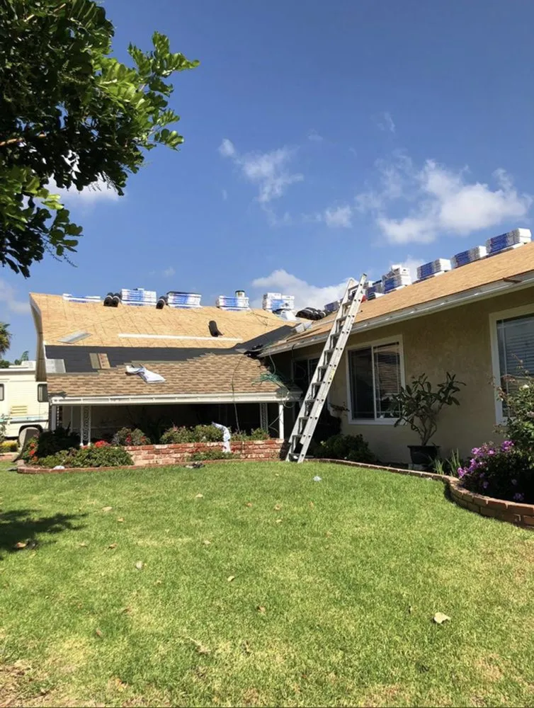 Custom garden landscaping in Los Angeles, CA - Delta Home Remodeling