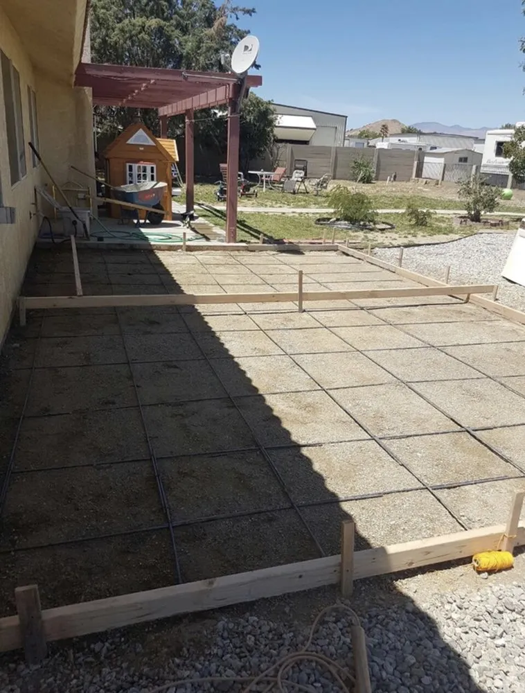 Reliable yard cleanup service experts serving Los Angeles, CA - Delta Home Remodeling