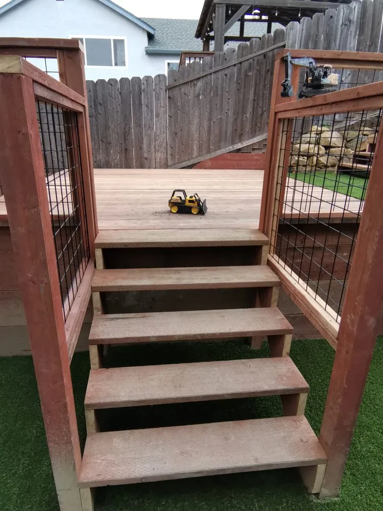 Professional yard cleanup service for beautiful yards across Benicia, CA - Delta Landscaping