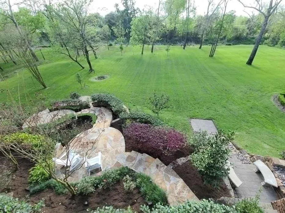 Custom yard cleanup service in Houston, TX - Delta Lawn Service