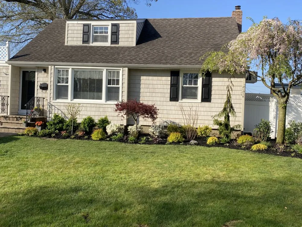 Custom yard cleanup service in Franklin Square, NY by DeLutri Landscaping