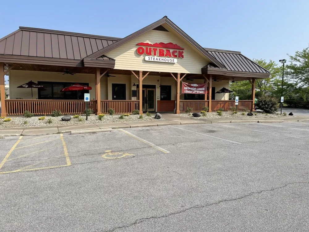 Reliable garden landscaping in Maumee, OH by Deluxe Lawn and Landscaping