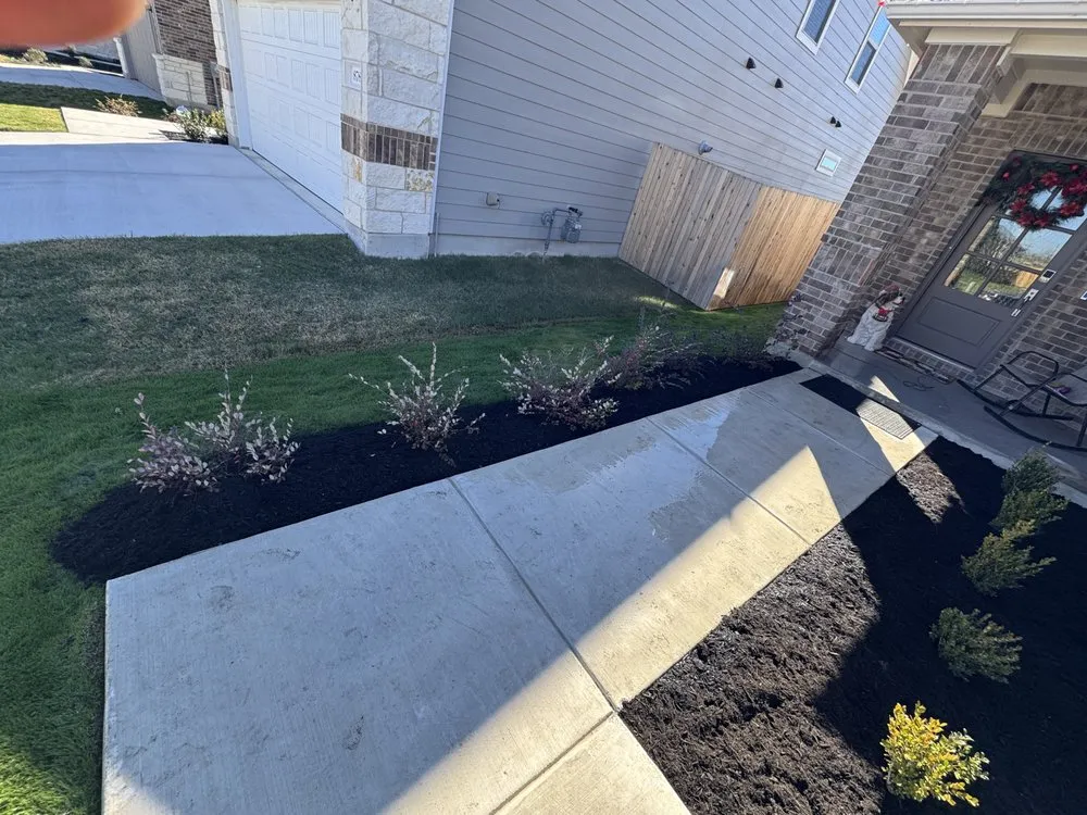 Expert landscape installation near you in Buda, TX by Deluxe Lawn Care Services