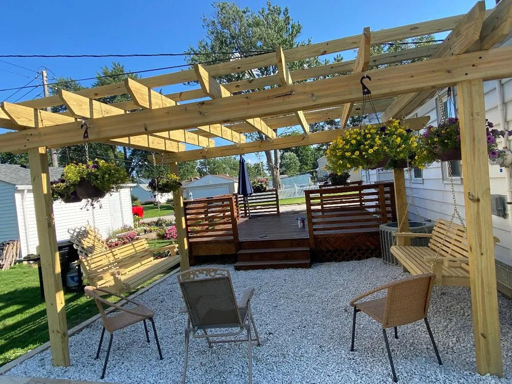 Reliable garden landscaping in Wickliffe, OH - Deluxe Outdoor Services