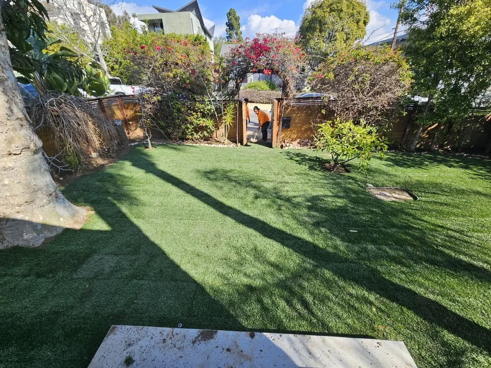 Custom lawn care service for residential properties in Los Angeles, CA by Deluxe Pool
