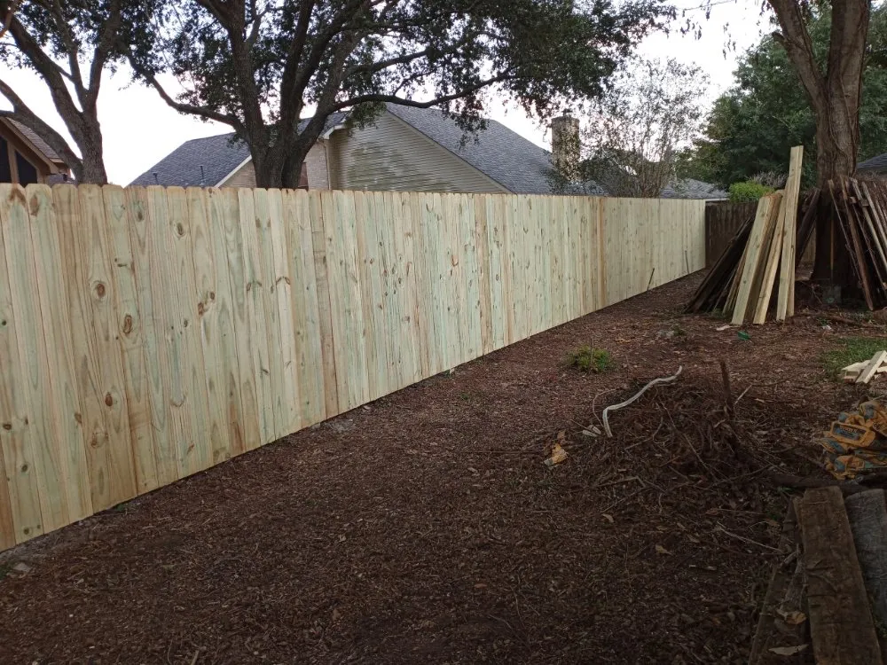 Top-rated yard maintenance experts serving Cypress, TX - Deluxscapes