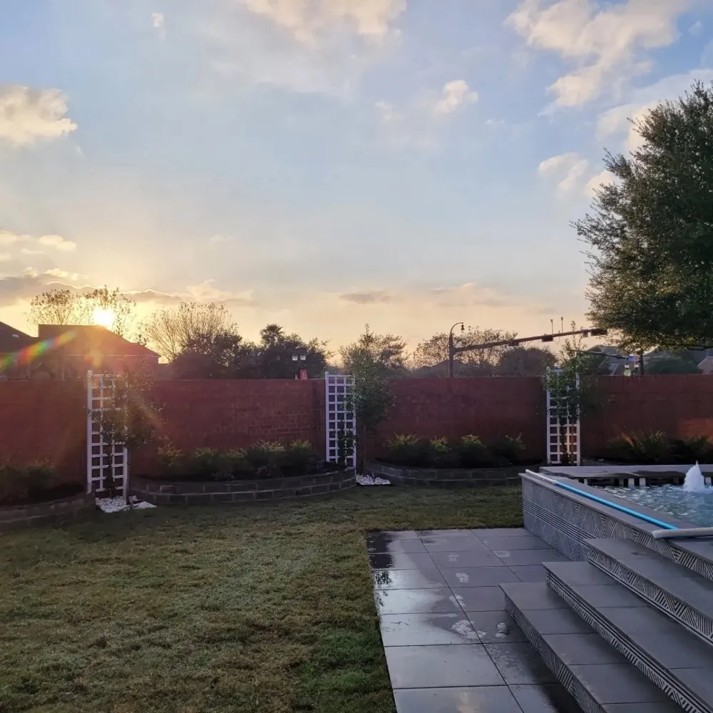 Custom lawn care service in Cypress, TX by Deluxscapes