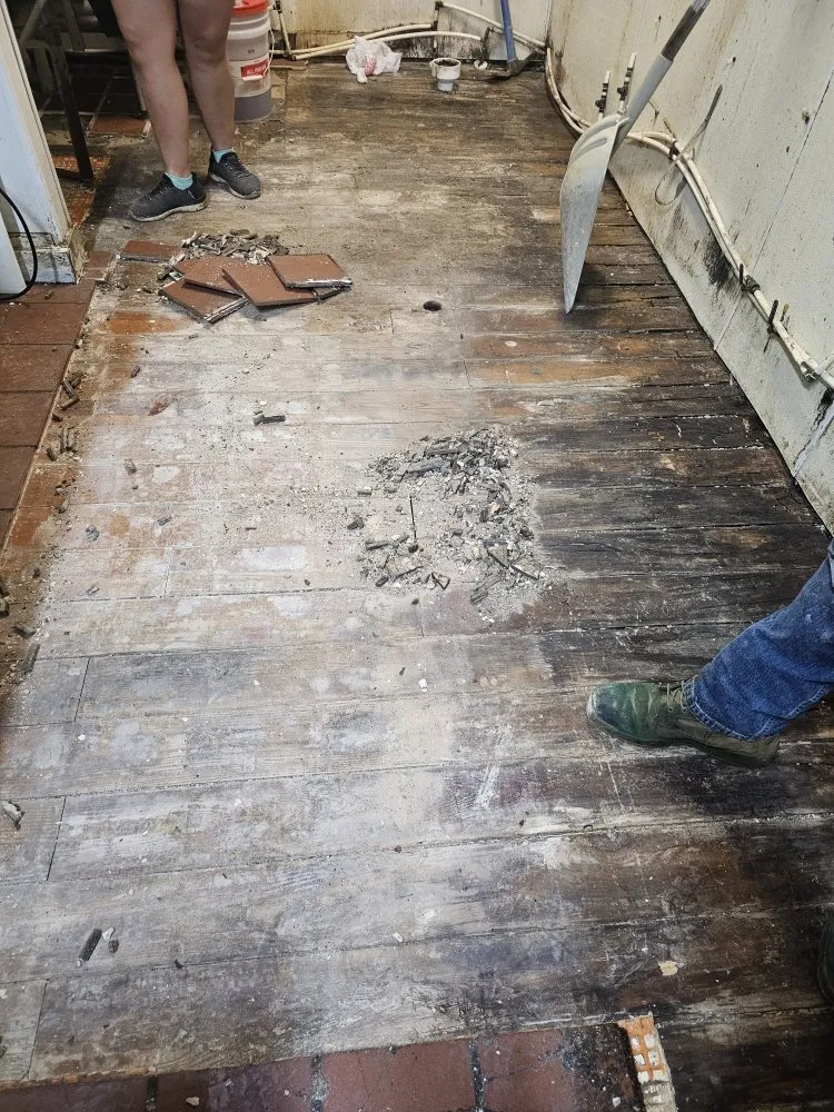 Local garden landscaping for beautiful yards in Powells Point, NC by Delvale’s Services