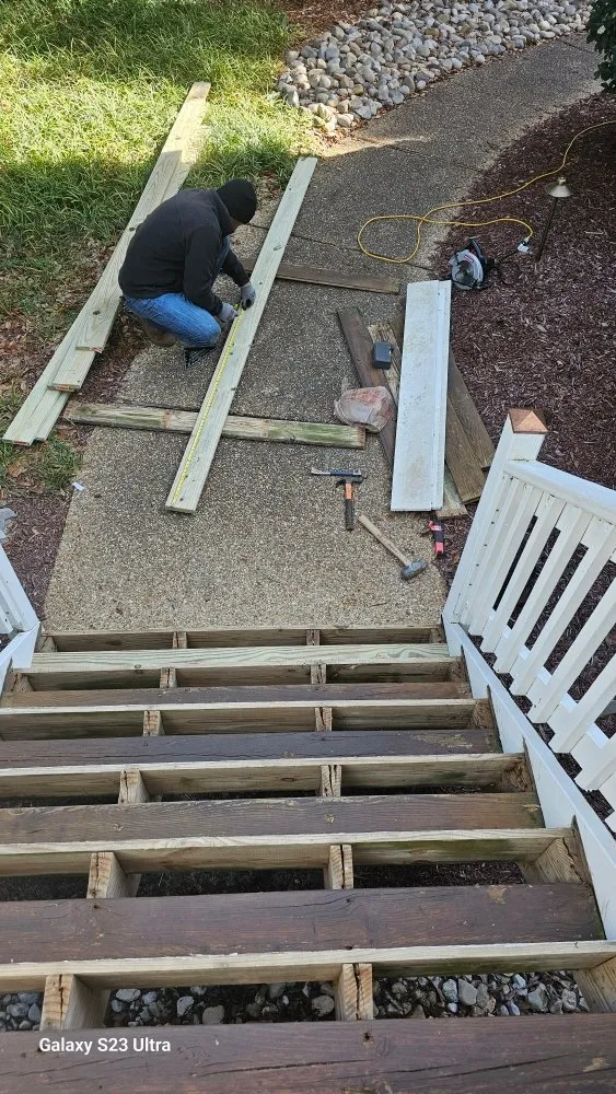 Professional yard cleanup service in Powells Point, NC - Delvale’s Services