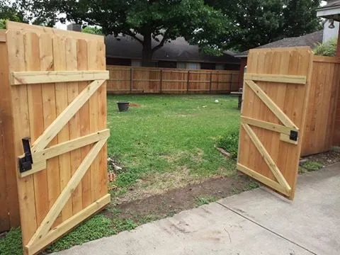 Local landscaping services in Arlington, TX - Demax Lawn & Fence Service