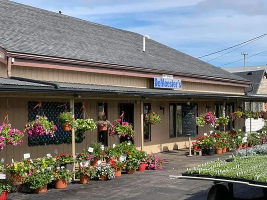 DeMeester's Greenhouse & Appleland Orchard