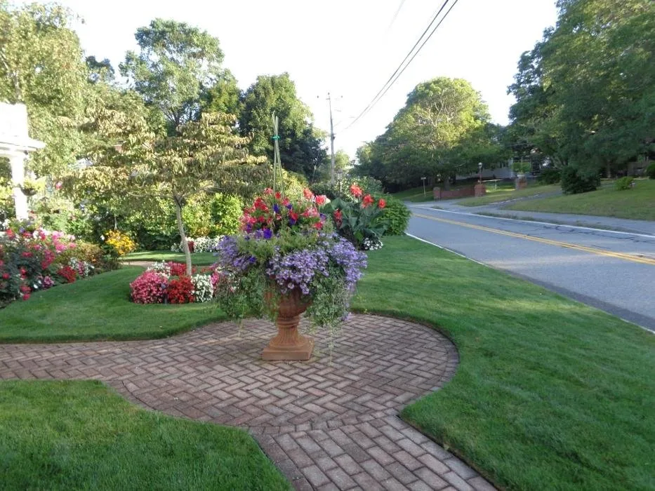 Professional lawn care service in Marstons Mills, MA - DeMelo Brothers