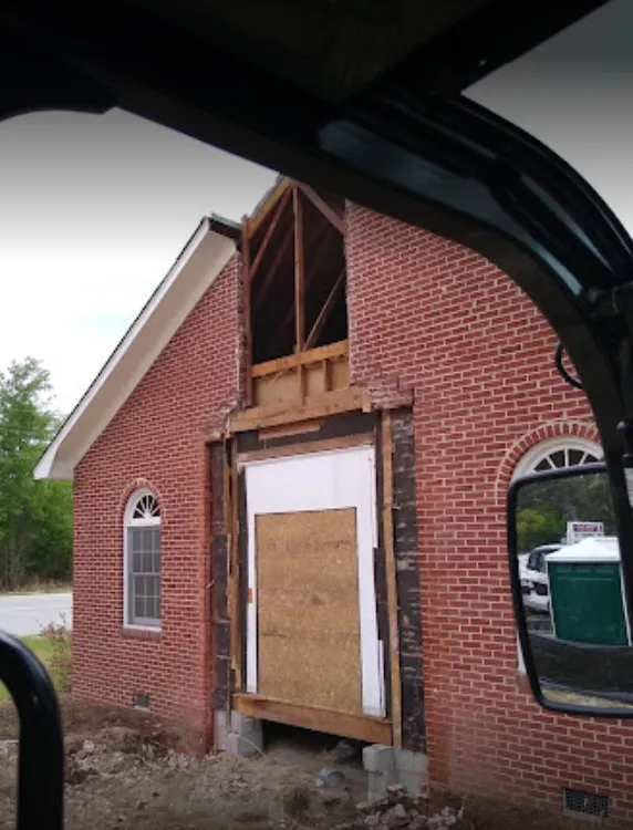 Affordable yard cleanup service for outdoor upgrades in Sumter, SC by Demery Innovation