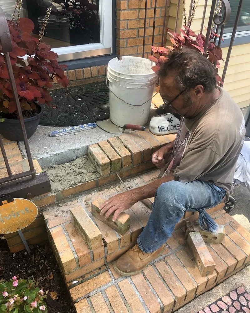 Affordable yard cleanup service experts serving Portsmouth, VA - Demetris outdoor services