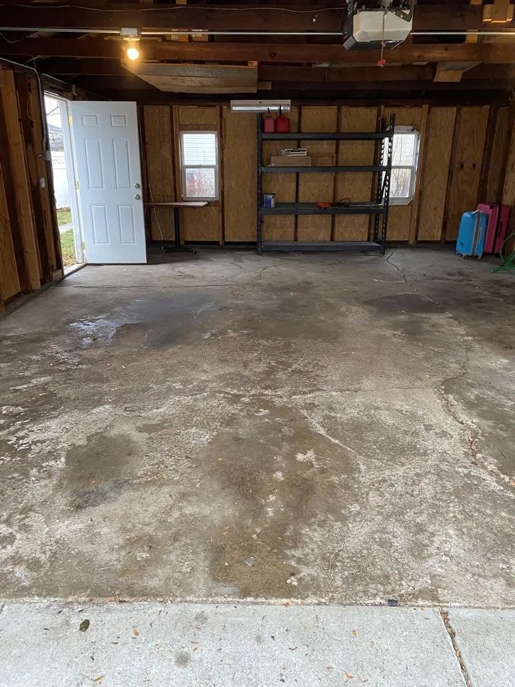 Trusted landscaping services in Calumet City, IL by Demle’s Janitorial & Landscaping