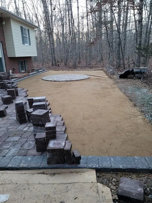 Reliable lawn mowing service experts serving Fredericksburg, VA - Demo Landscaping