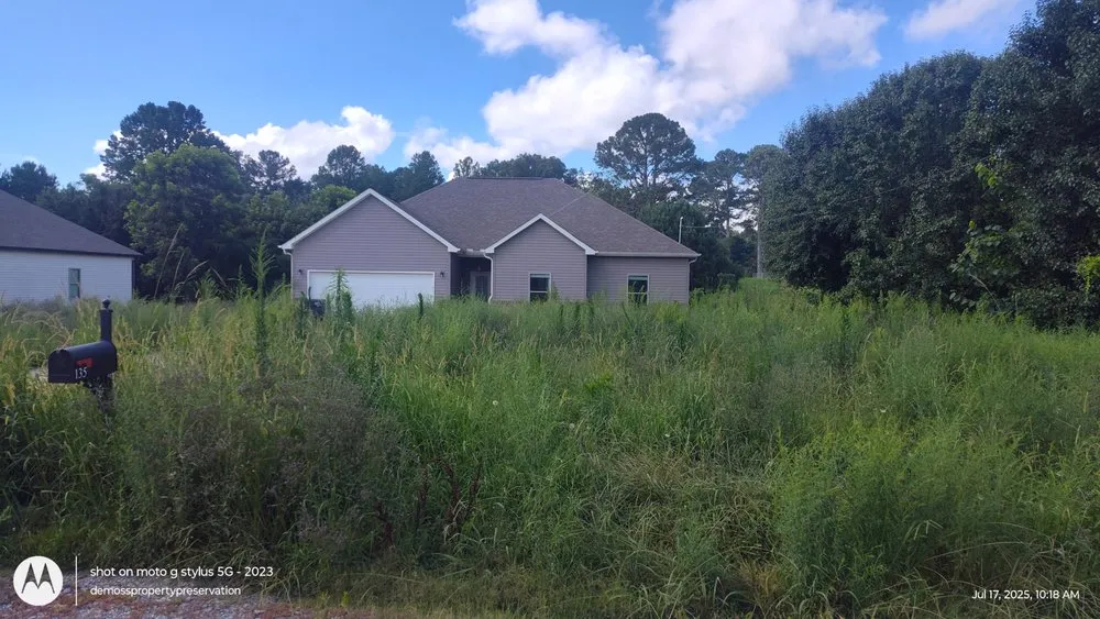 Custom lawn care service in Good Hope, AL - Demoss Property Preservation