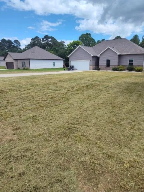 Expert lawn mowing service experts serving Good Hope, AL - Demoss Property Preservation