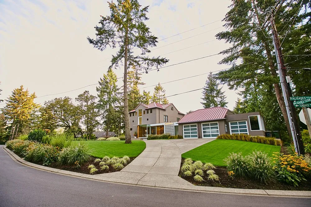 Custom lawn care service in Portland, OR - Dennis' 7 Dees Landscaping