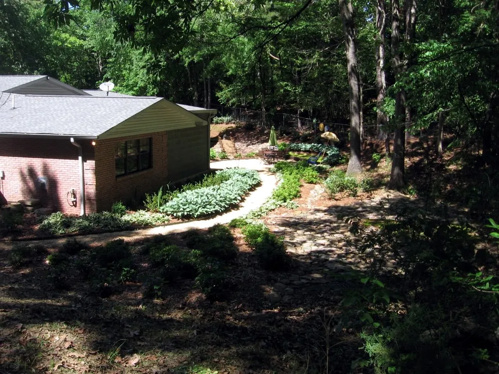 Reliable outdoor landscaping for outdoor upgrades across Tupelo, MS - Denny's Lawn Care