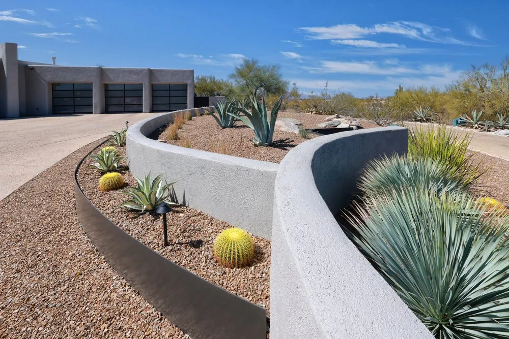 Custom yard cleanup service in Tucson, AZ - Denomy Designs