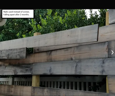 Denton Lawnscapes Logo