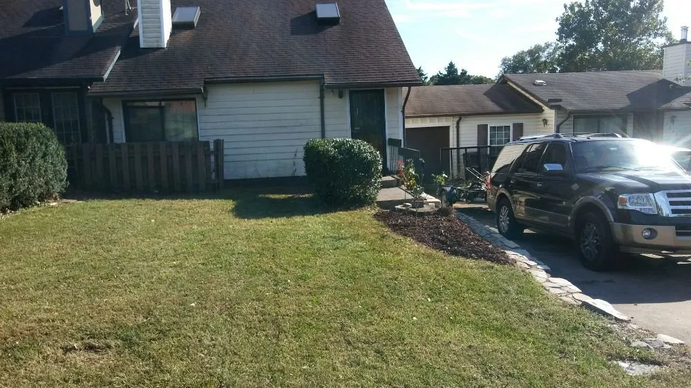 Local lawn care service experts serving King George, VA - Denton's Lawn Care Services