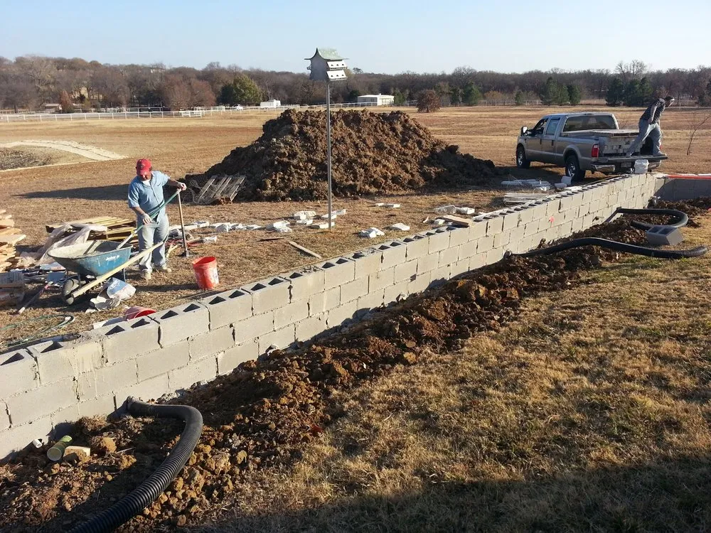 Professional lawn care service experts serving Littleton, CO - Denver Outdoor Solutions