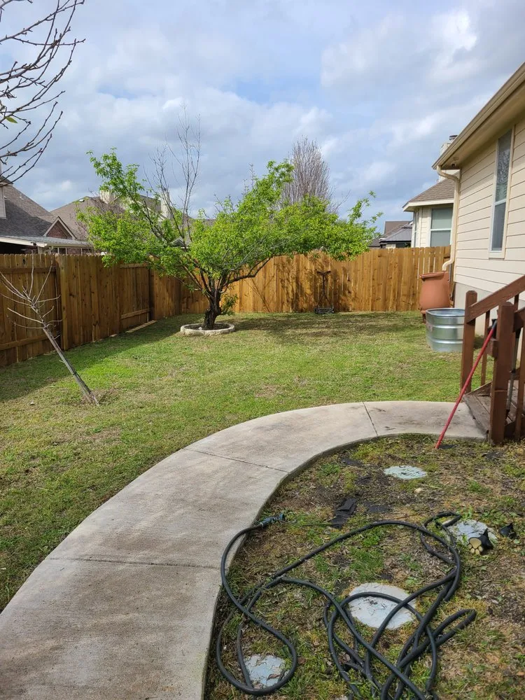 Reliable yard maintenance in Round Rock, TX by Dependable Christian Man Lawn Care