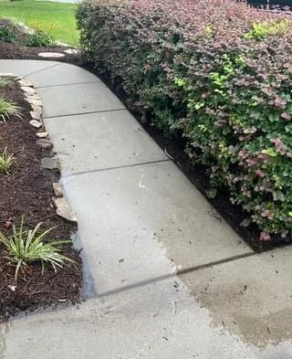 Local garden landscaping experts serving Myrtle Beach, SC - Dependable Lawn & Landscape Design