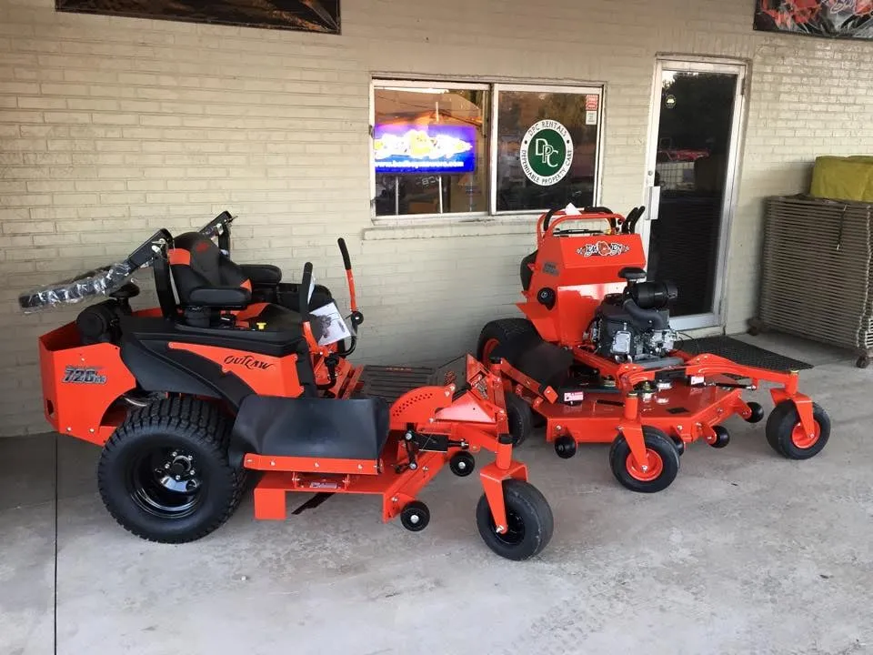 Reliable lawn mowing service in Orlando, FL by Dependable Property Care | DPC Rentals