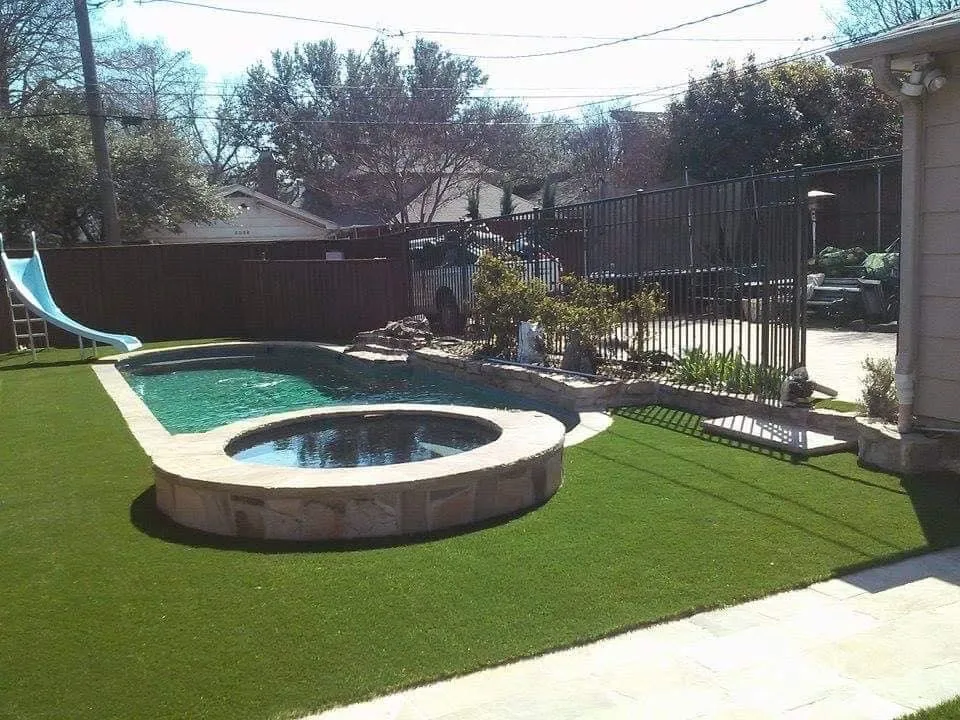 Trusted lawn mowing service for homes across Dallas, TX - Dequez Landscaping