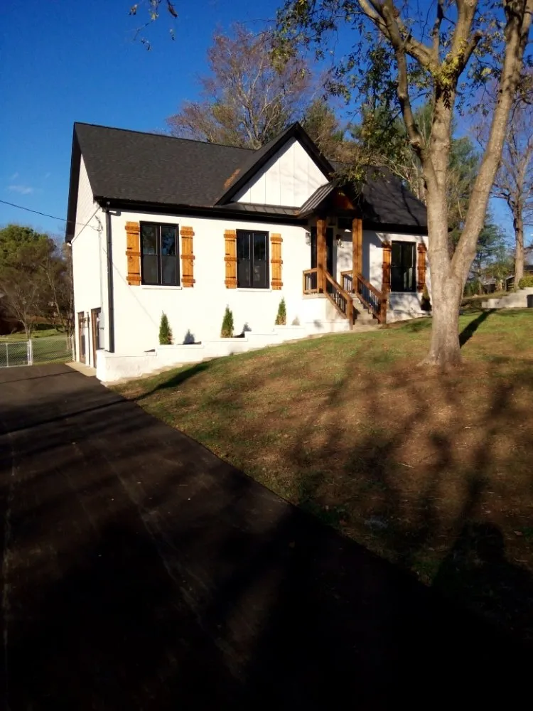 Local yard maintenance in Columbia, TN by Derek Jones Handyman Services