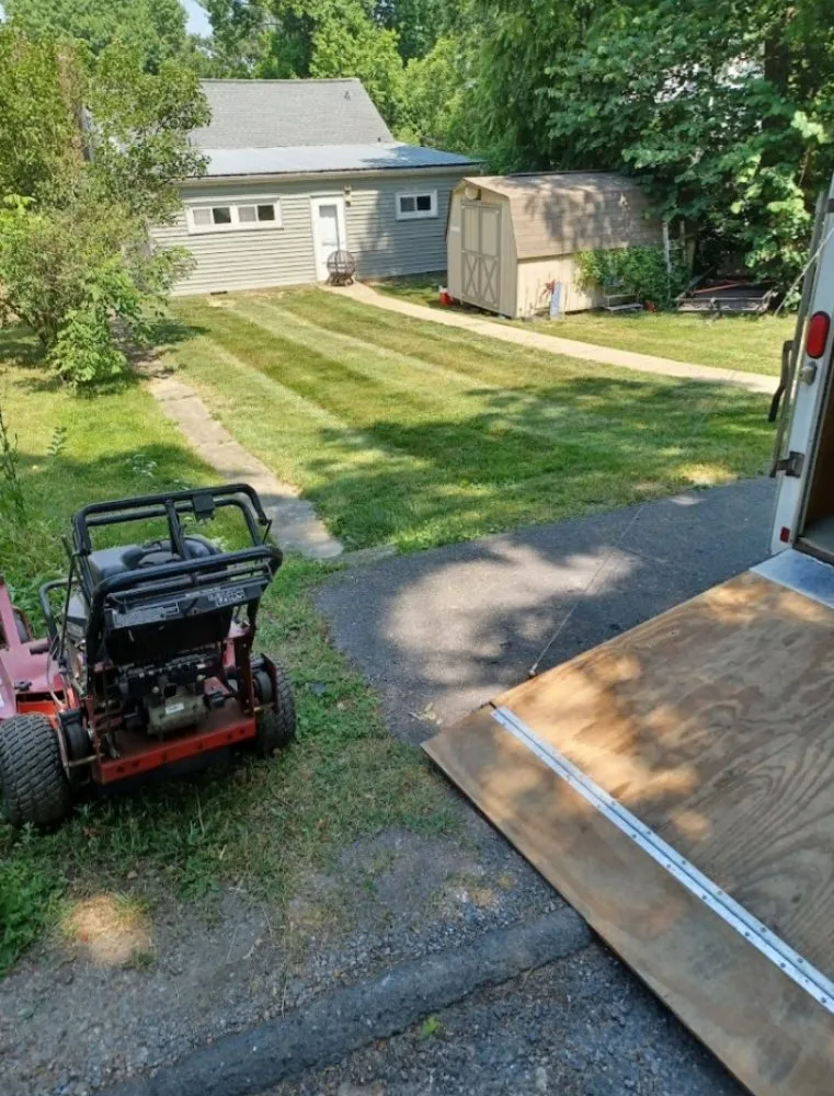 Expert yard maintenance experts serving Verona, VA - Dereks Lawn Care Services