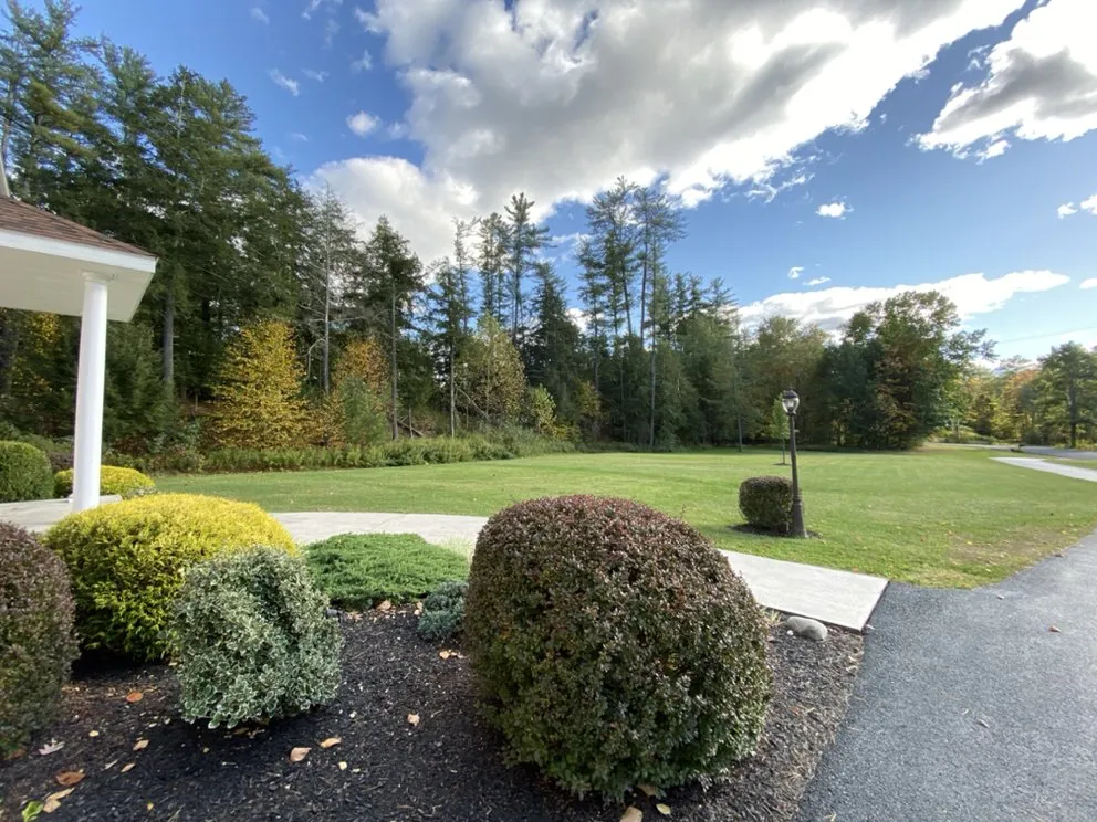 Professional outdoor landscaping in Hurley, NY - Derek's Lawn Maintenance