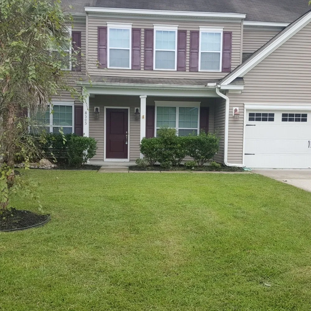 Trusted landscape installation in Charleston, SC by Derrick Gadsden’s Lawn Care And More