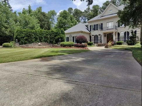 Expert landscape design in Spartanburg, SC - Derrick's Green and Clean Services