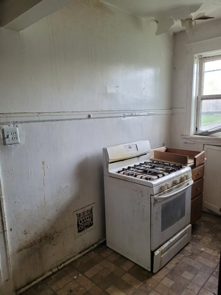 Custom lawn care service in Florissant, MO by Derrickson Construction