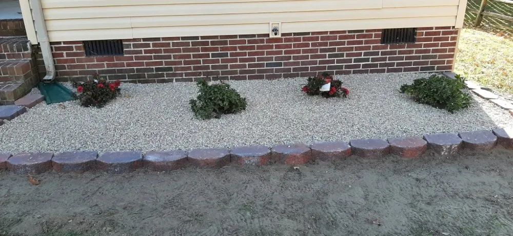 Affordable outdoor landscaping for residential properties in Smithfield, VA by Des Lawn Care