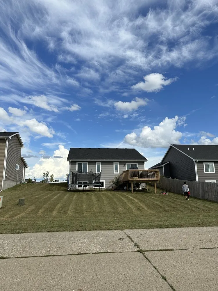 Reliable landscaping services in Des Moines, IA - Des Moines Landscaping And Mowing