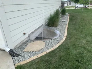 Local lawn care service experts serving West Des Moines, IA - Des Moines Landscaping