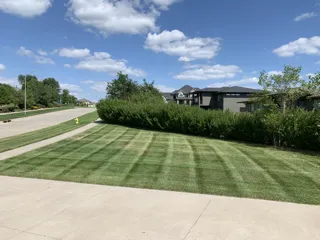 Affordable landscaping services in West Des Moines, IA by Des Moines Landscaping