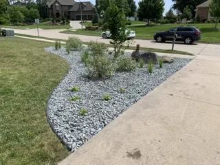 Expert residential landscaping experts serving West Des Moines, IA - Des Moines Landscaping