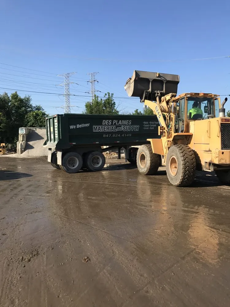 Trusted yard cleanup service in Des Plaines, IL - Des Plaines Material & Supply