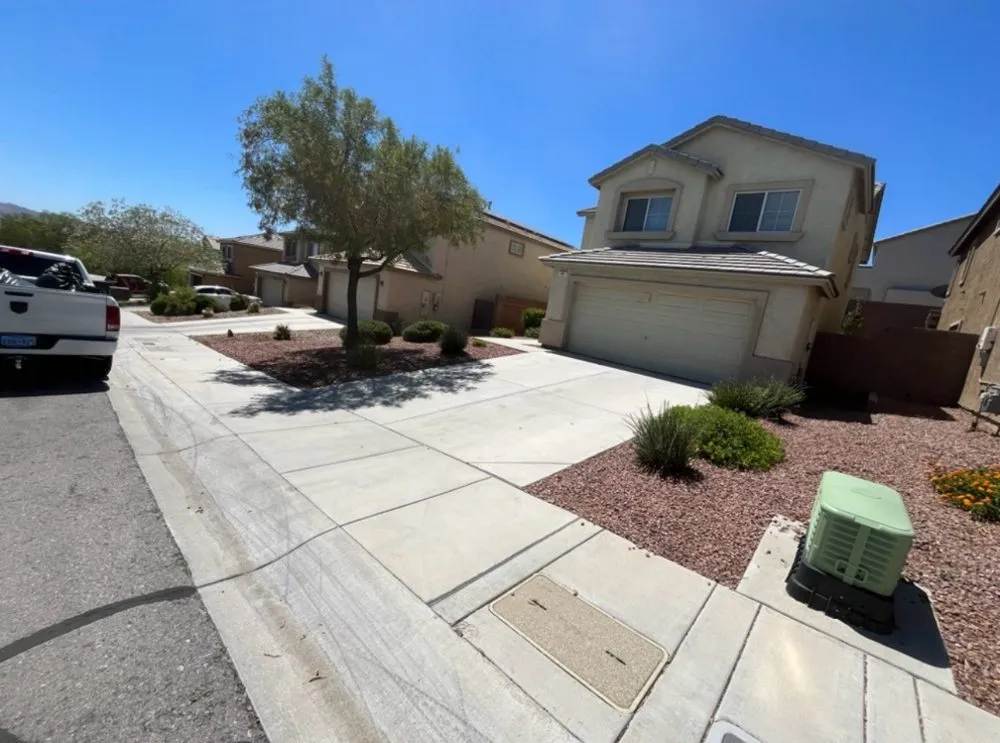 Local garden landscaping in Las Vegas, NV by DeSantiago Landscape Services