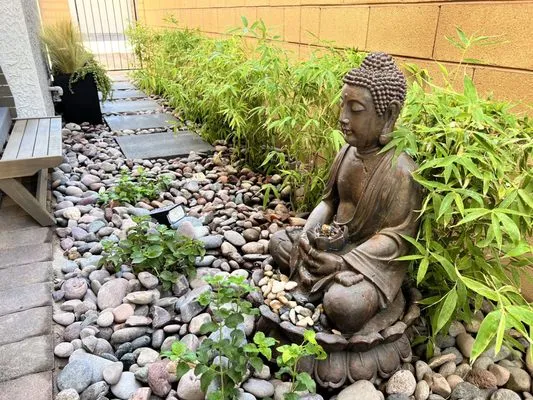 DeSantiago Landscape Services Logo